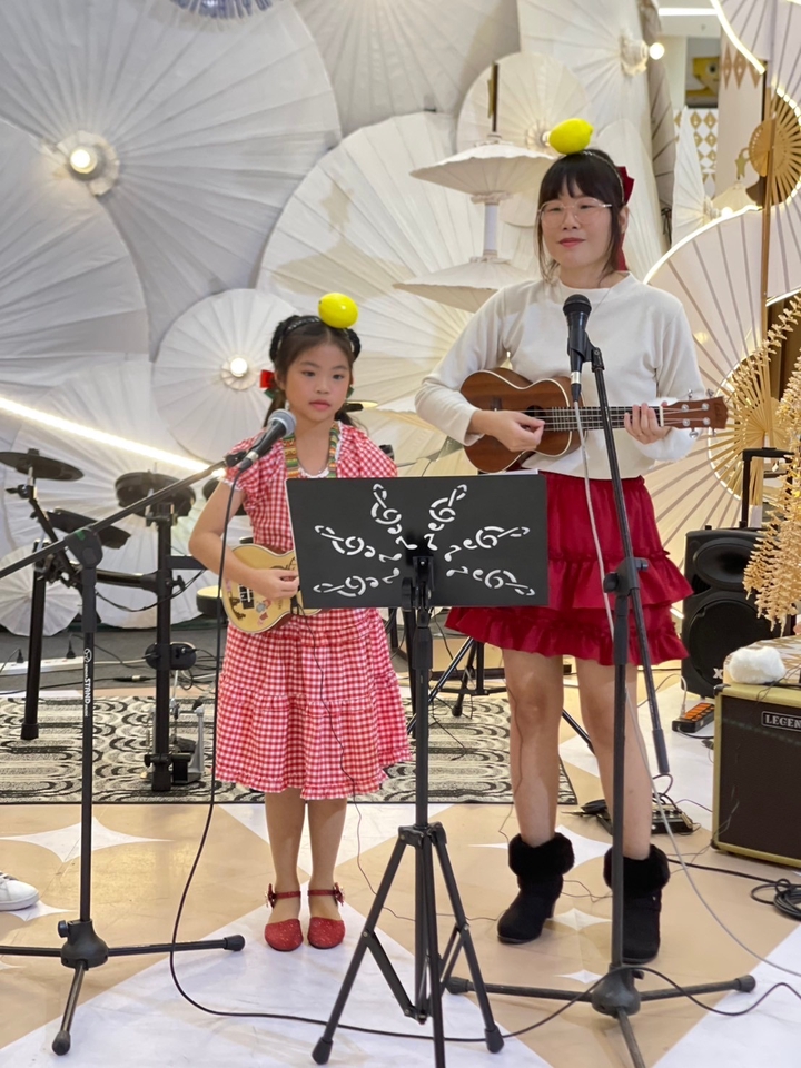 Singing class 7